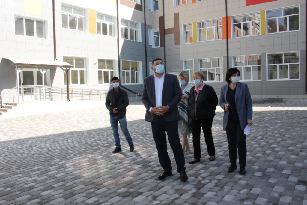 Новая школа на улице Губина в Кисловодске готова на 97%