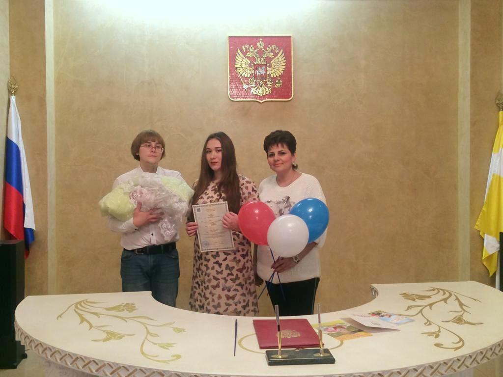 11 новорожденных зарегистрировали в отделе ЗАГС по городу Кисловодску в День Конституции