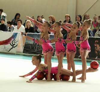 В Кисловодске вновь проходит Открытый Кубок города по художественной гимнастике