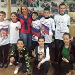 Ольга Казакова вместе с детьми высаживала деревья