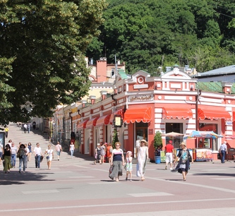 В Кисловодске распределены места для  сезонной уличной торговли
