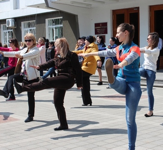 В Кисловодске прошел спортивный флешмоб в честь Всемирного дня здоровья