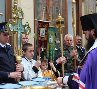 В пятый раз после возрождения традиции целебные источники Кисловодска освятил епископ Пятигорский и Черкесский Феофилакт