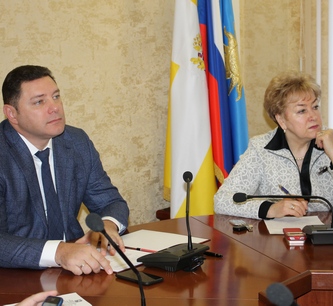 Руководство Кисловодска приняло участие во внеочередном заседании краевого Правительства