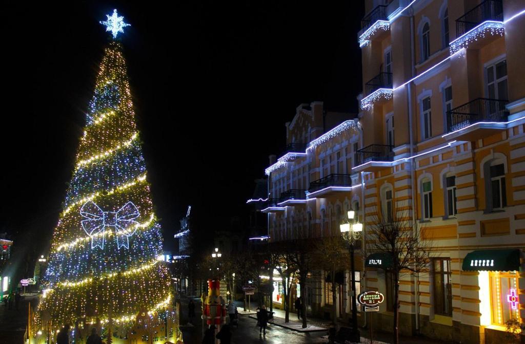 Глава Кисловодска отменил народные гуляния в новогоднюю ночь.