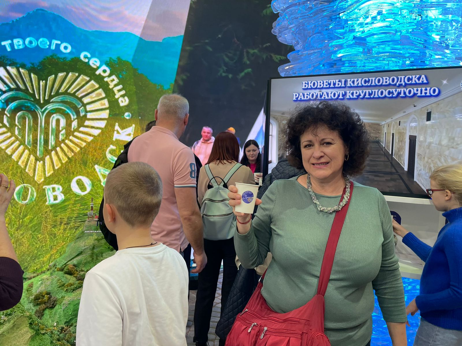 В день Кисловодска на выставке «Россия» на ВДНХ выпили более 1,5 тонны нарзана.