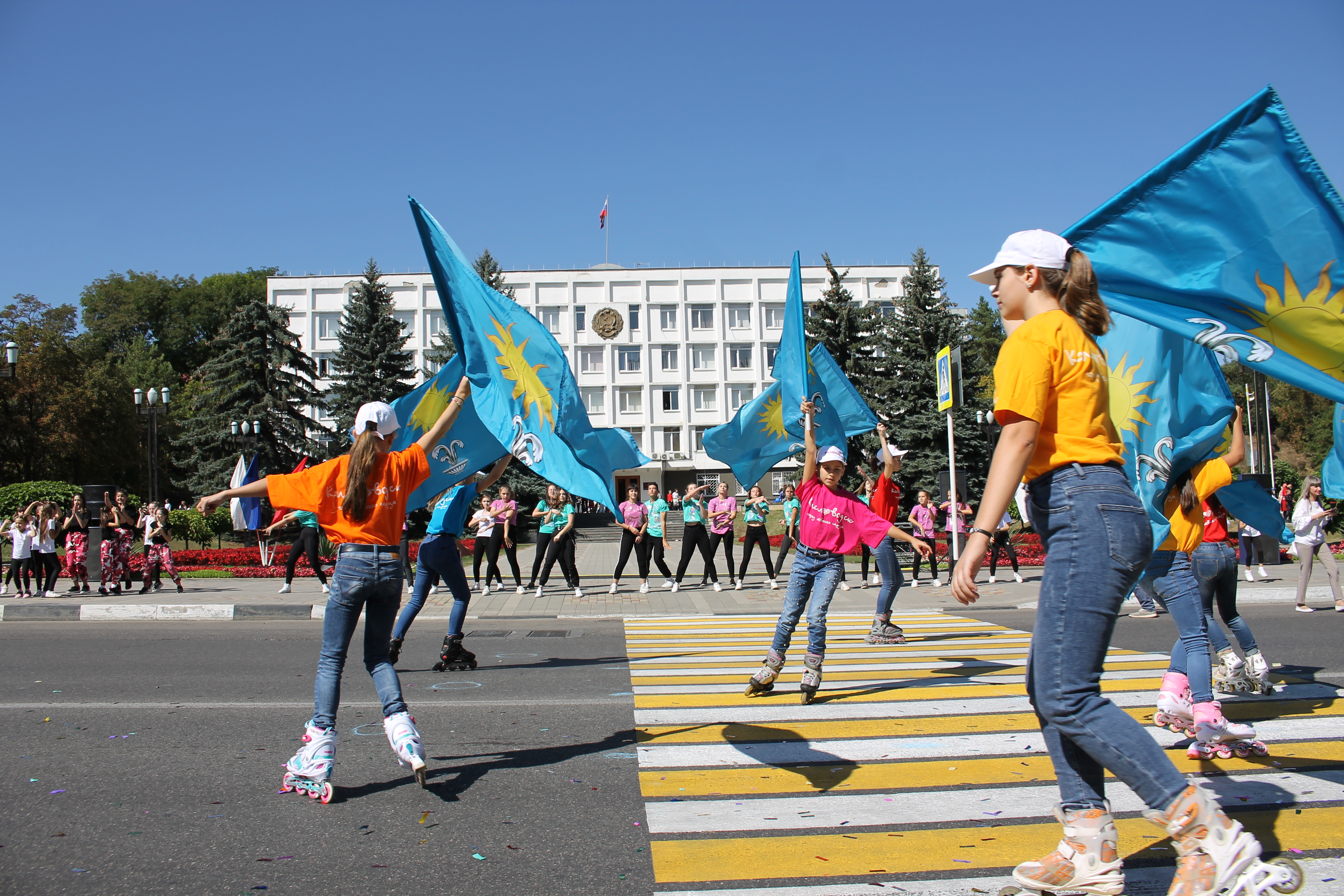 Под девизом «Кисловодск и твой, и мой, город с солнечной душой!» празднует свой день рождения курорт