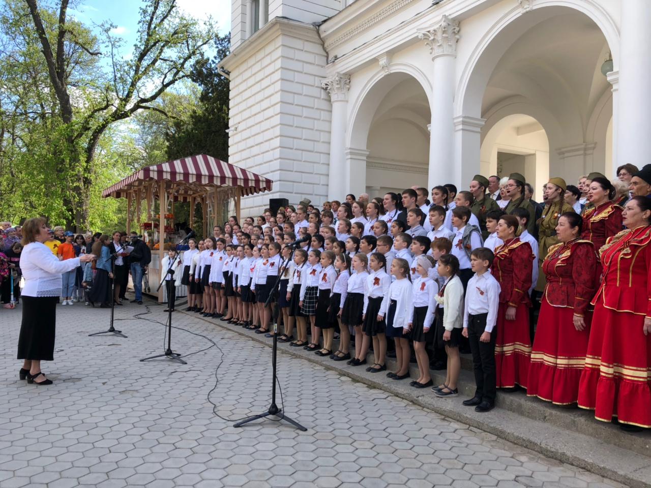 Песня «День Победы» прозвучала в Кисловодске в исполнении 180 самодеятельных певцов