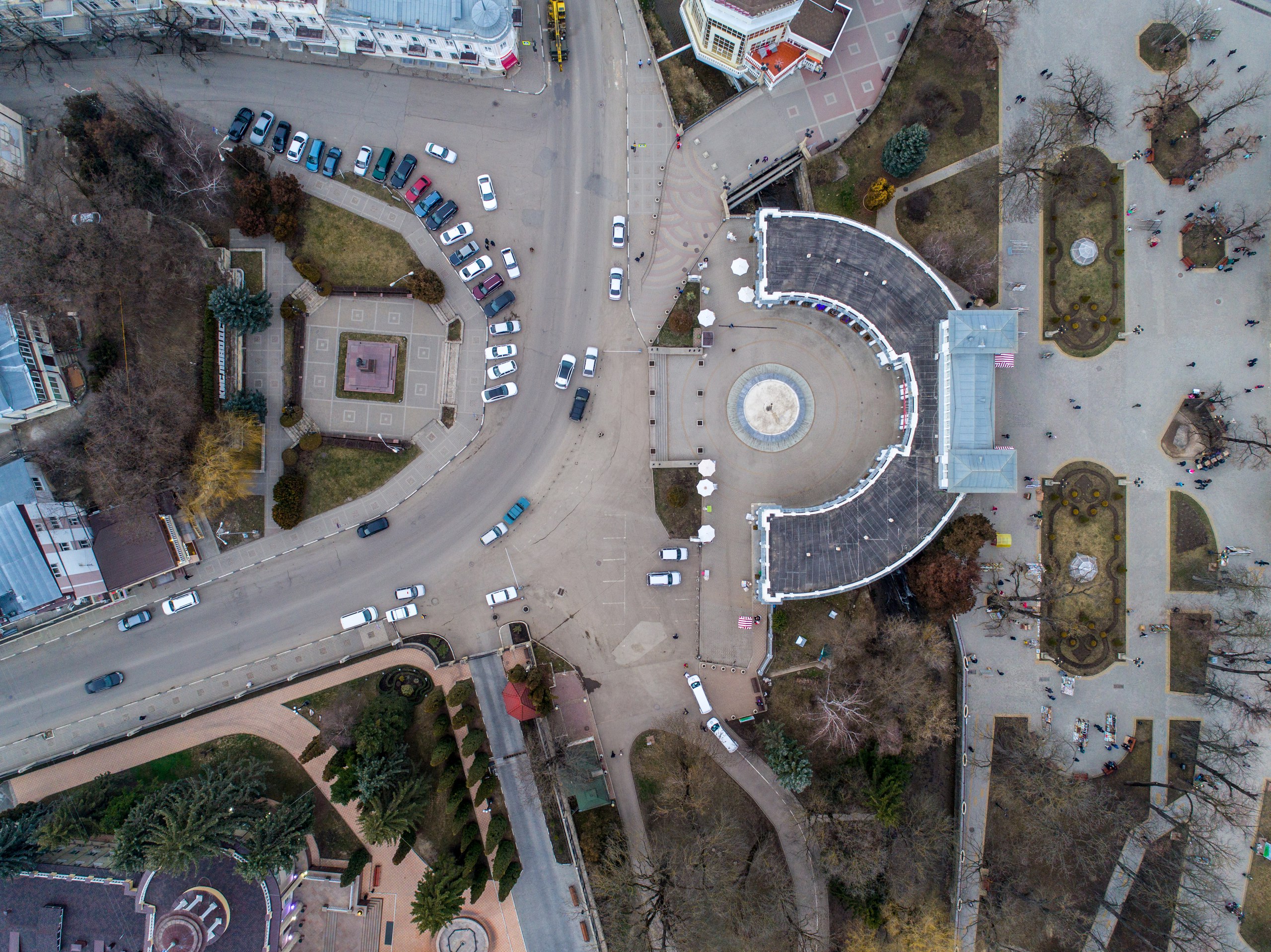 Безопасность дорожного движения и совершенствование городской транспортной системы обсудили в  Кисловодске с перевозчиками