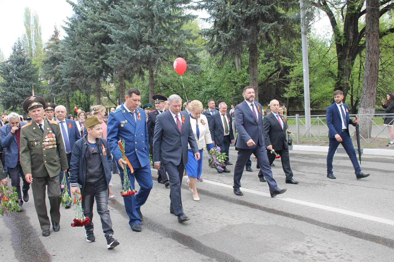 Праздничное шествие открыло в Кисловодске череду мероприятий, посвященных Дню Победы