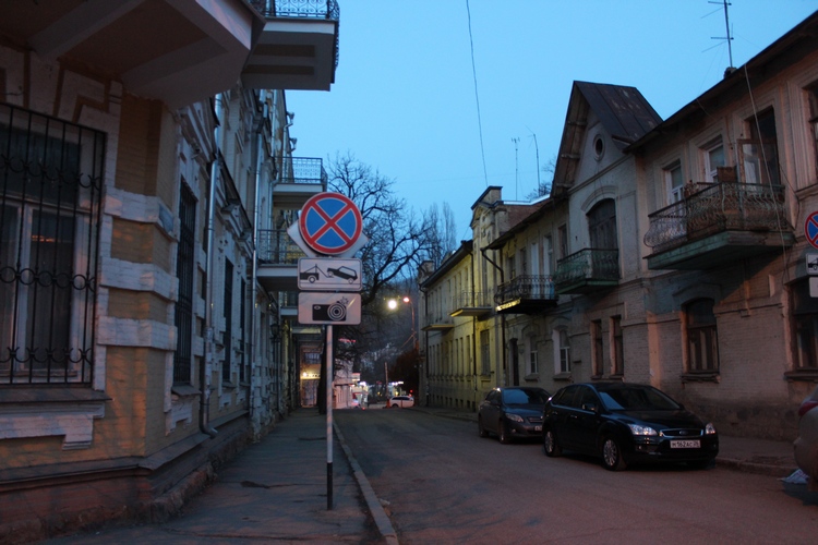 В переулке Яновского в Кисловодске снесут еще 2 незаконные пристройки