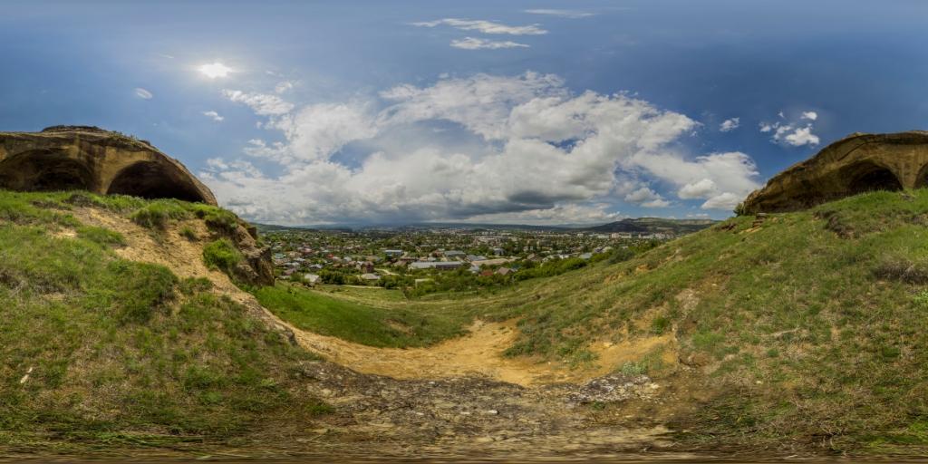 Добровольцы привели в порядок территорию на горе Три печи