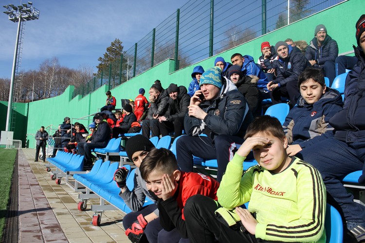 Юные футболисты Кисловодска на матче профессионалов