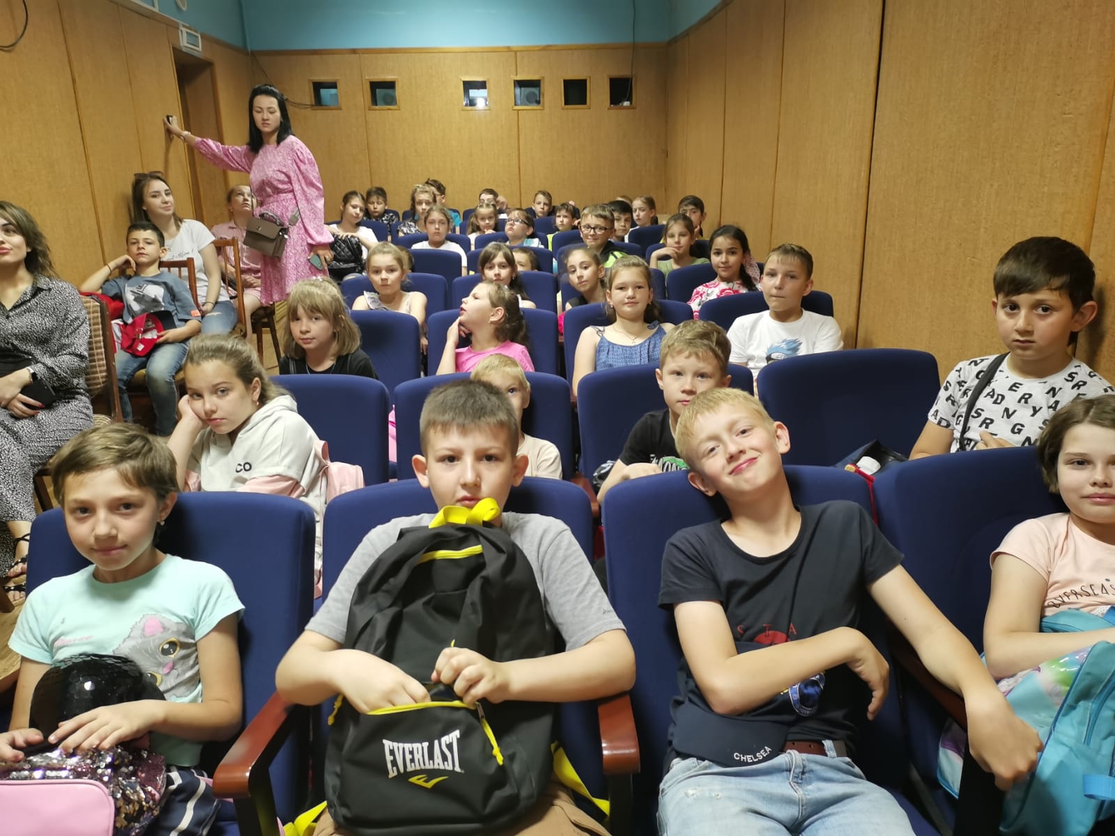 Детям Кисловодска показали мультфильмы о пожарной безопасности