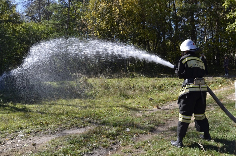 В Кисловодске юные спасатели осваивали навыки профессии