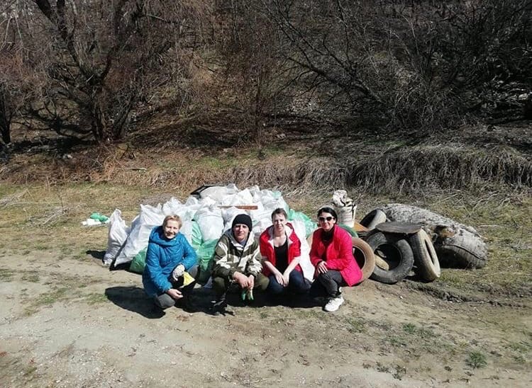 4 добровольца из Кисловодска собрали две машины мусора  на прошедшем субботнике