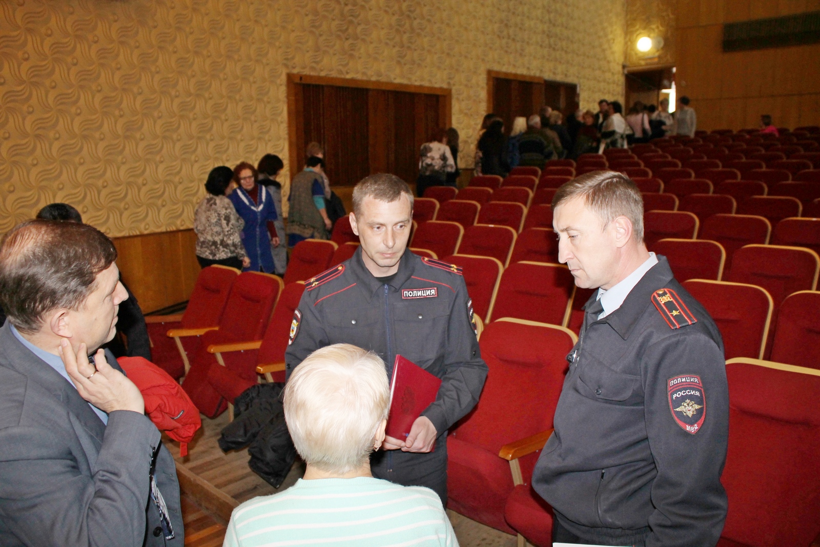 В Кисловодске полицейские провели «Единый день встречи с населением»