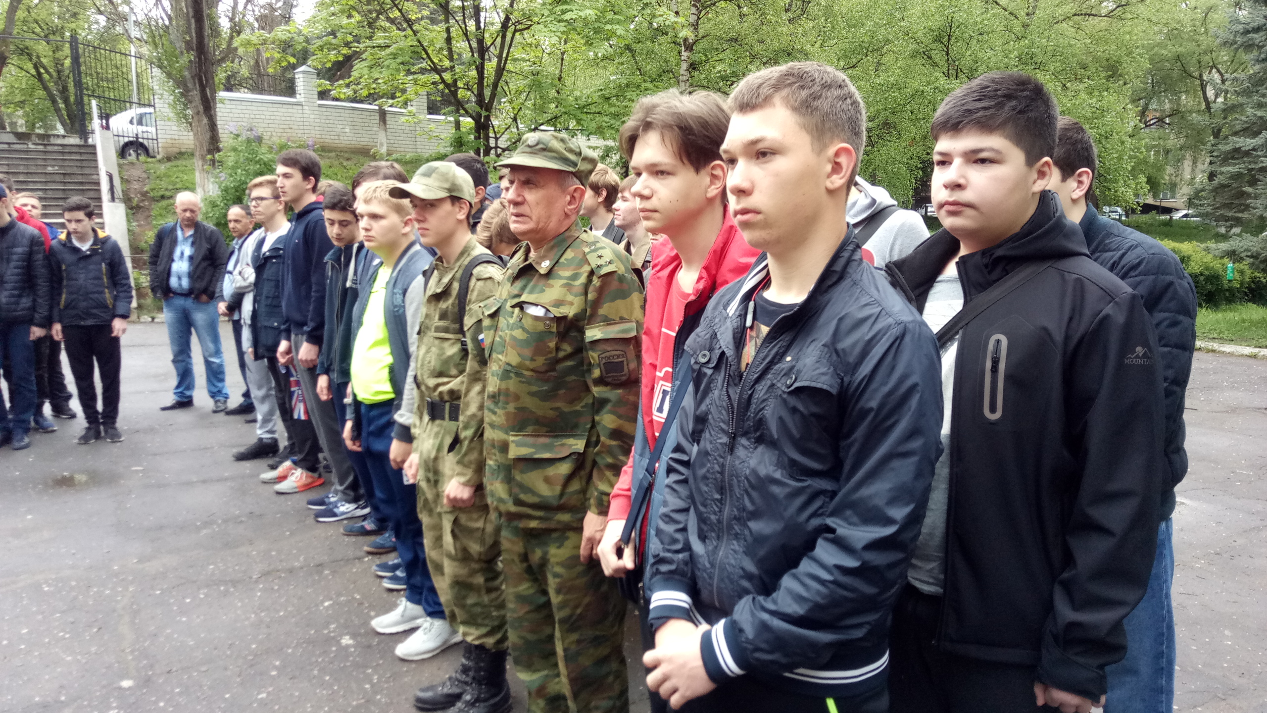 Курс молодого бойца пройдут более 450 допризывников в Кисловодске