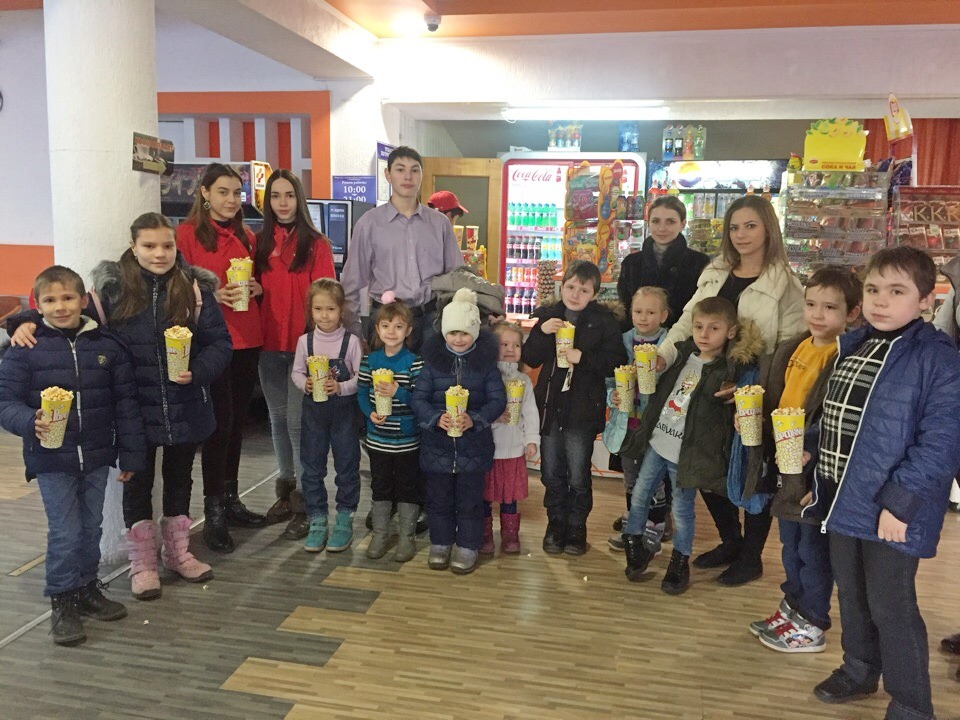 В Кисловодске прошел благотворительный кинопросмотр для детей и подростков с ОВЗ