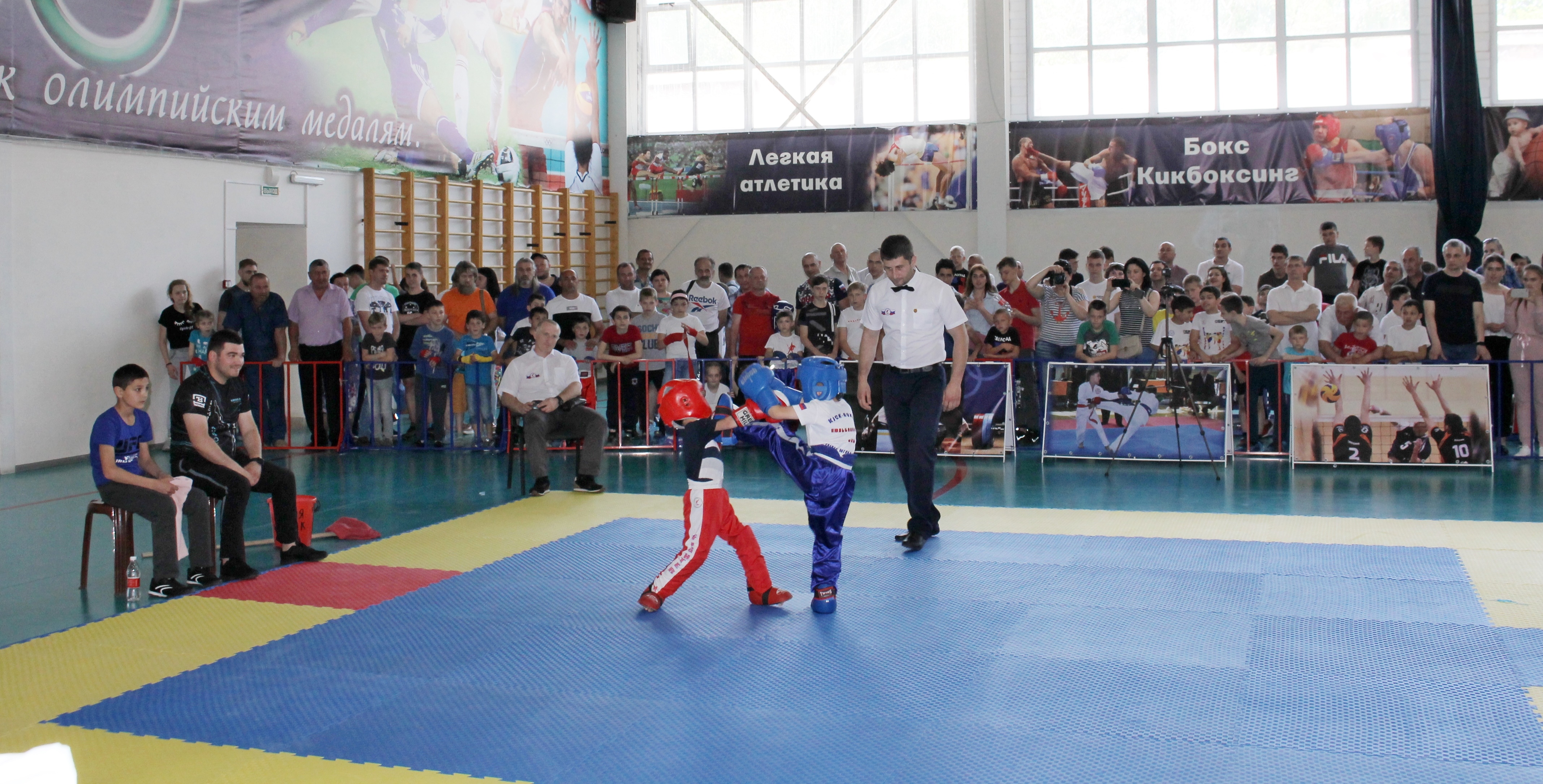 В Кисловодске начался открытый краевой турнир по кикбоксингу «Надежды Ставрополья»
