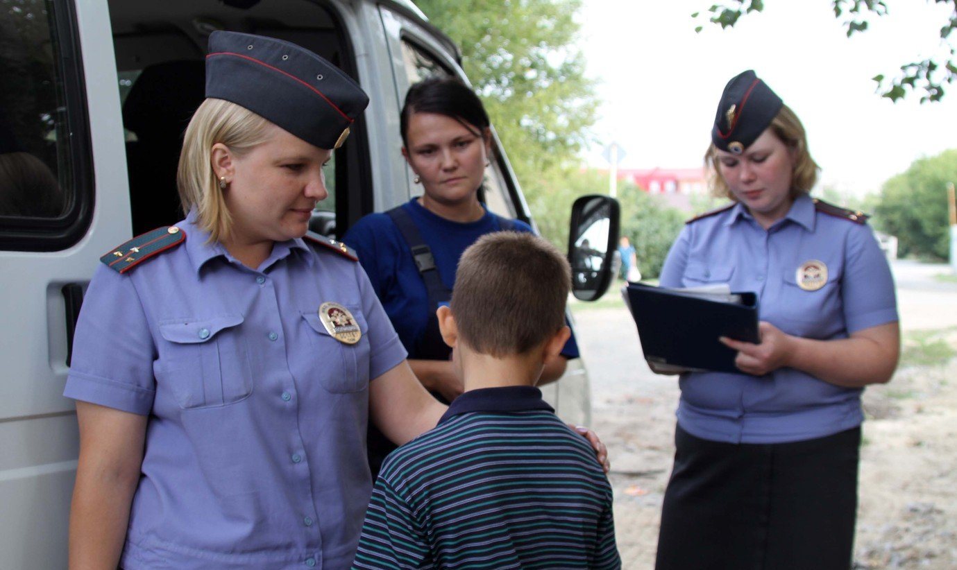 Сотрудники полиции города Кисловодска проводят оперативно-профилактическое мероприятие «Твой выбор»